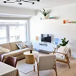Appartement Hugo By The Harbor, Light-filled And Centrally Located - Free Parking Oostende