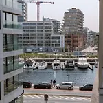 Hugo By The Harbor, Light-filled And Centrally Located - Free Parking Apartman *