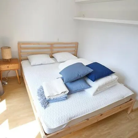 Hugo By The Harbor, Light-filled And Centrally Located - Free Parking