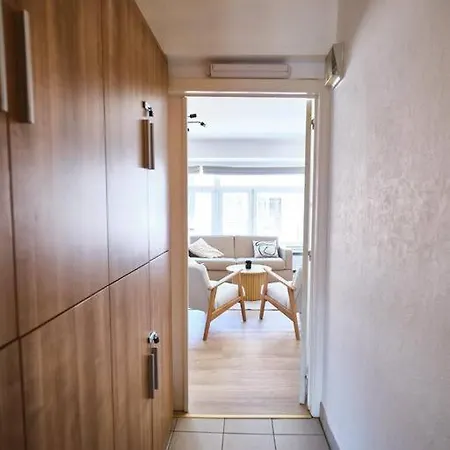 Hugo By The Harbor, Light-filled And Centrally Located - Free Parking Ostenda