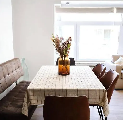 Apartment Hugo By The Harbor, Light-filled And Centrally Located - Free Parking Ostend