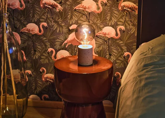 Hugo By The Harbor, Light-filled And Centrally Located - Free Parking Apartment Ostend