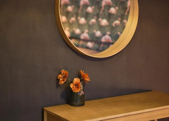 Hugo By The Harbor, Light-filled And Centrally Located - Free Parking * オステンド